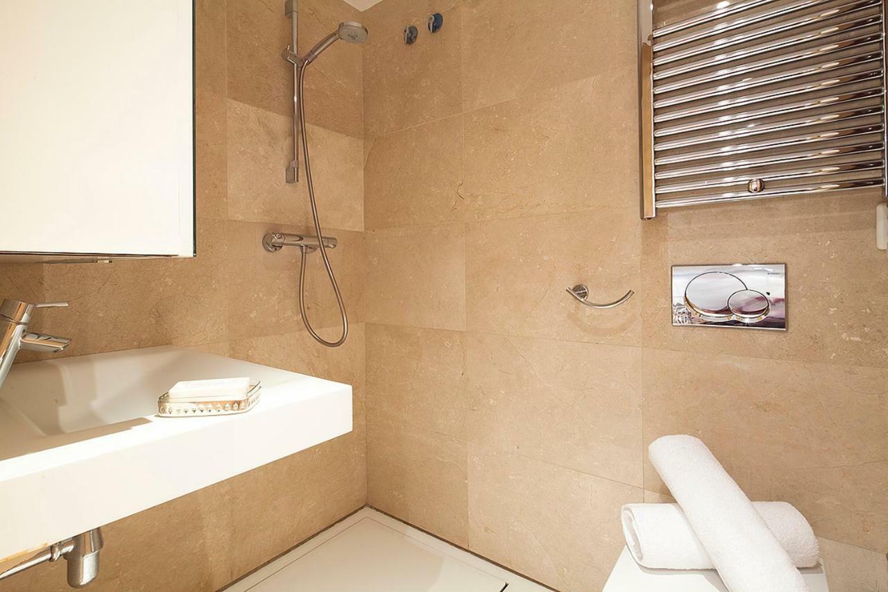 My Space Barcelona Pool Garden Apartments エクステリア 写真